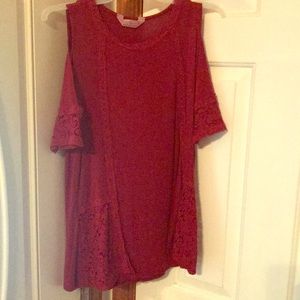 Cold shoulder top